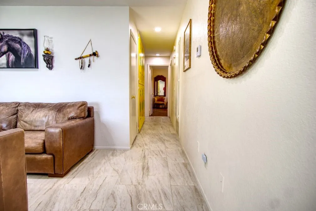 6367 Split Rock Avenue, 29 Palms, California 92277 home-pic-16