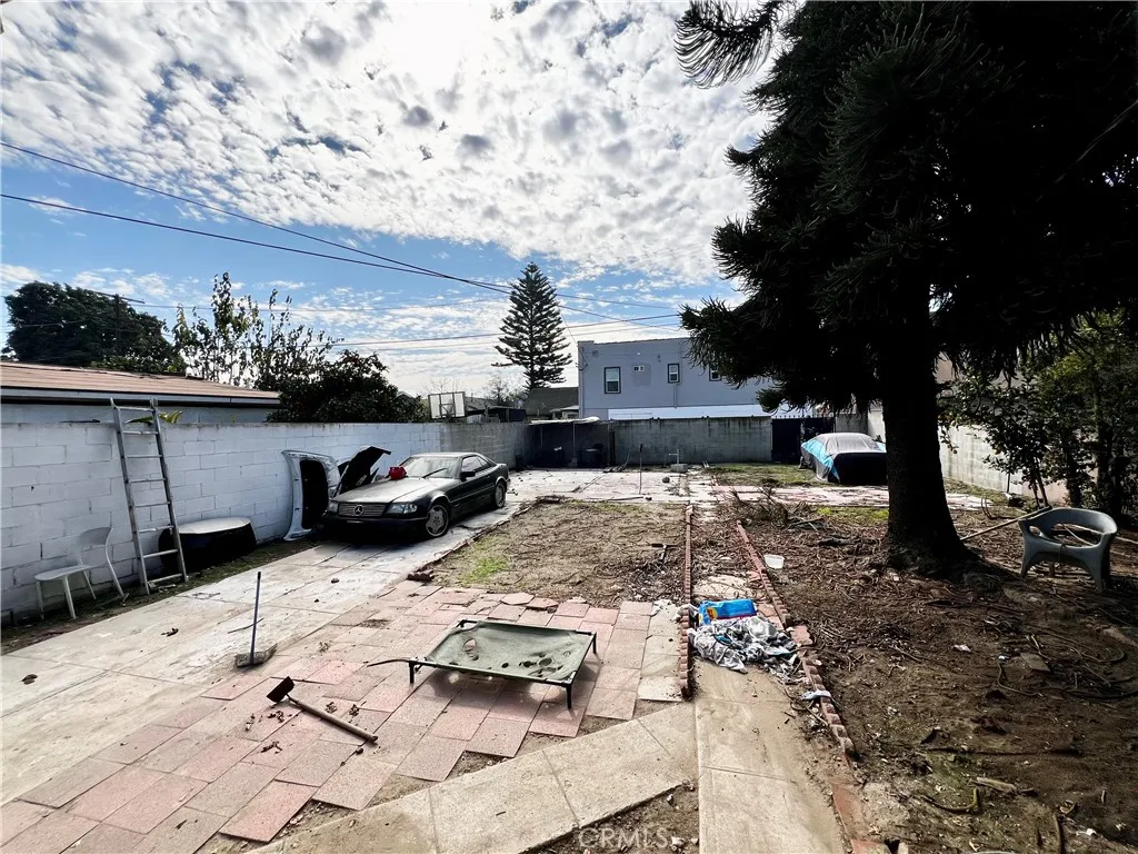 1040 W 45th Street, Los Angeles, California 90037 home-pic-7