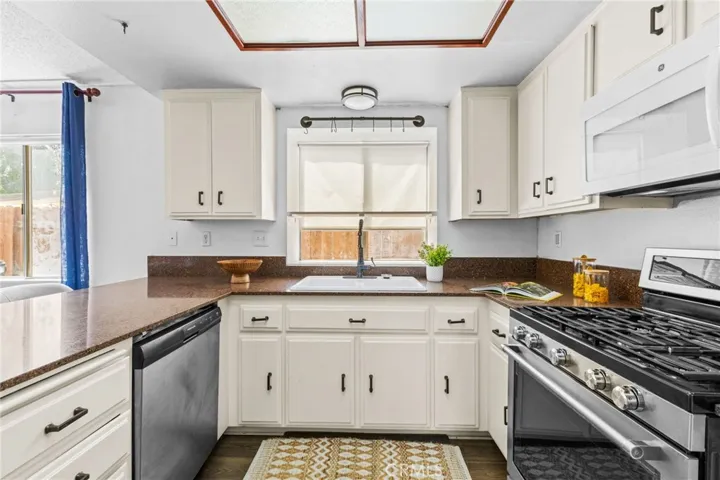 589 S Sutter Avenue, San Bernardino, California 92410