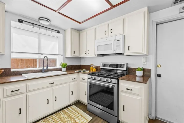 589 S Sutter Avenue, San Bernardino, California 92410