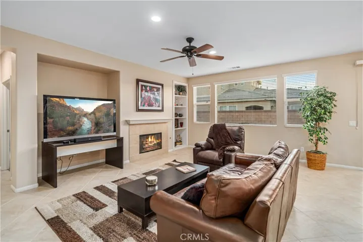 43141 Hampton Street, Lancaster, California 93536