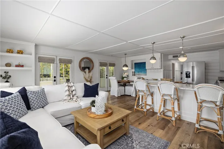 LIVING ROOM/DINING/KITCHEN