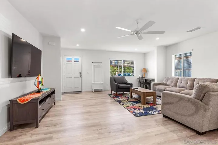 442 3rd St, Encinitas, California 92024