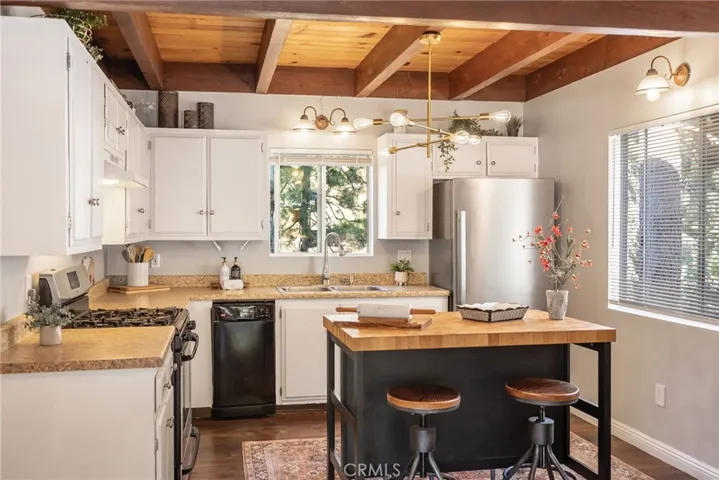 1180 S Sheephorn Road, Big Bear City, California 92314