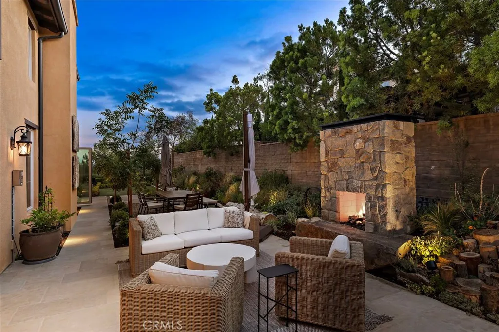 137 Sunset, Irvine, California 92602 home-pic-35