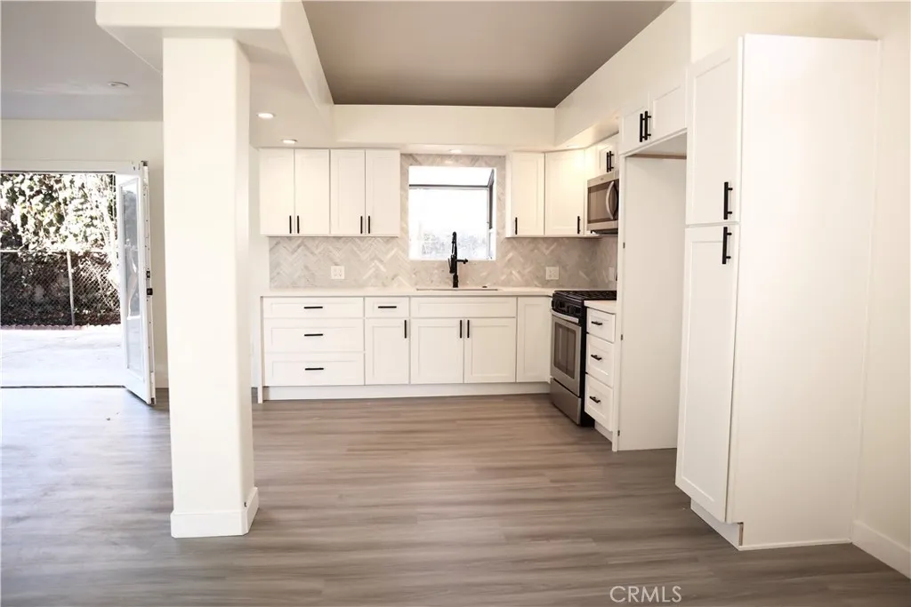 10535 Myrtle Street, Downey, California 90241 home-pic-8