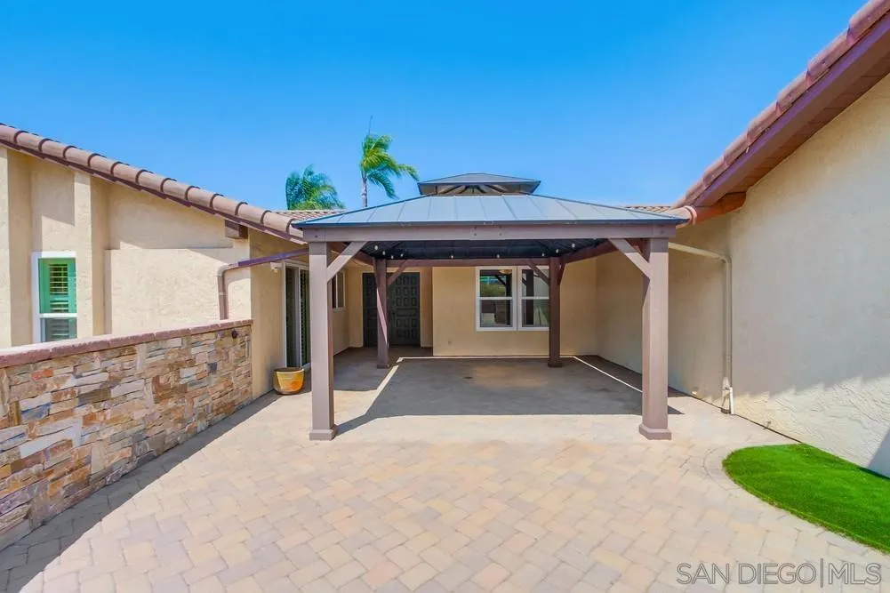 6411 Via De La Reina, Bonsall, California 92003 home-pic-68
