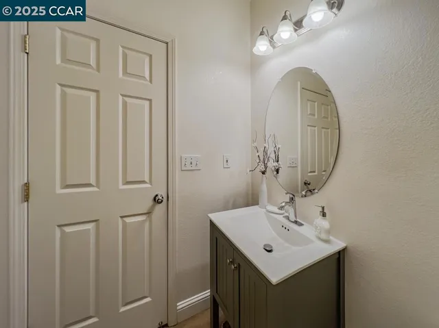 10552 Clarks Fork Cir, Stockton, California 95219