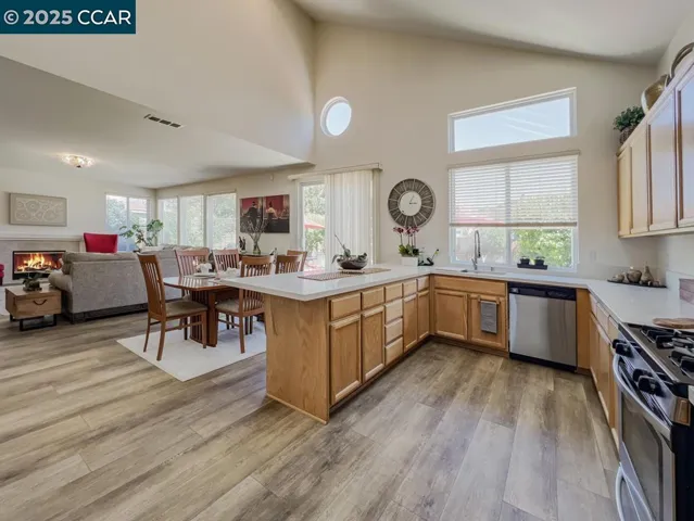10552 Clarks Fork Cir, Stockton, California 95219