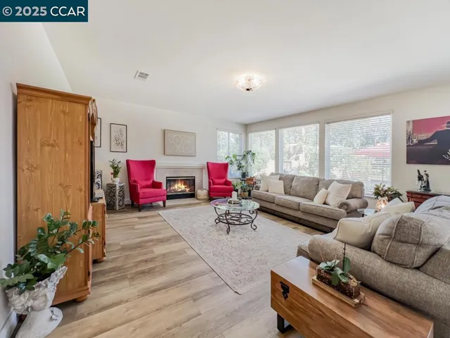 10552 Clarks Fork Cir, Stockton, California 95219