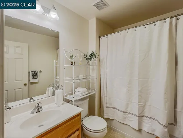 10552 Clarks Fork Cir, Stockton, California 95219