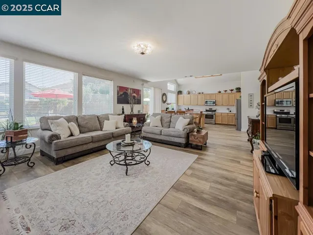 10552 Clarks Fork Cir, Stockton, California 95219