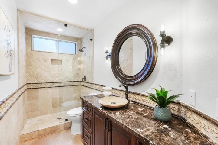 7011 Ibis Place, Carlsbad, California 92011