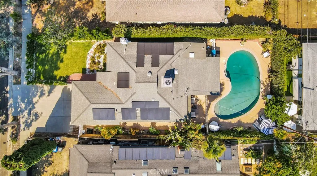 21907 De La Osa Street, Woodland Hills, California 91364 home-pic-26