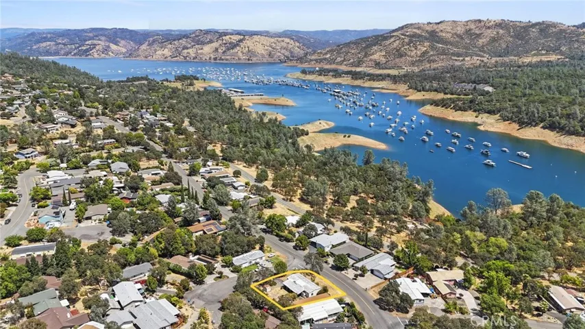 7 Sturgeon Court, Oroville, California 95966
