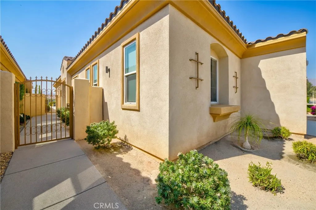 67263 S Chimayo Drive, Cathedral City, California 92234 home-pic-1