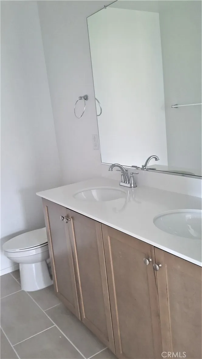 328 Planter Court, Hemet, California 92543 home-pic-4