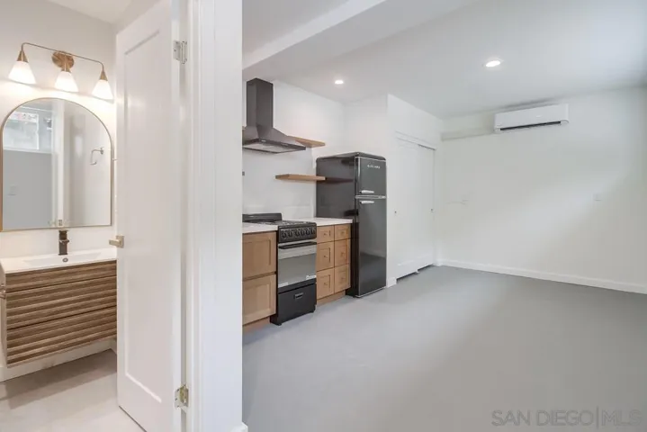 3276 Talbot St, San Diego, California 92106