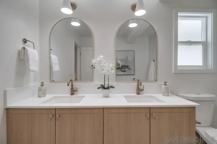 3276 Talbot St, San Diego, California 92106