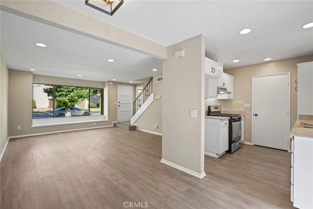 6590 Marquette Street C, Moorpark, California 93021 home-pic-0