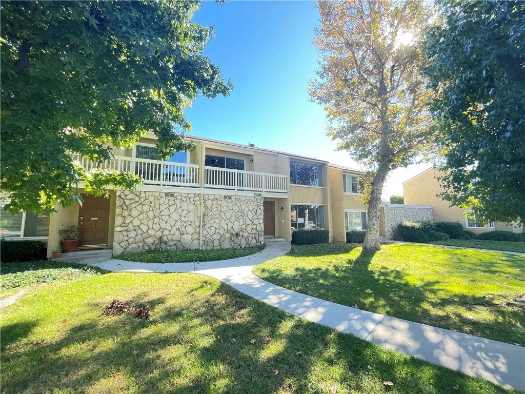 6590 Marquette Street C, Moorpark, California 93021 home-pic-2