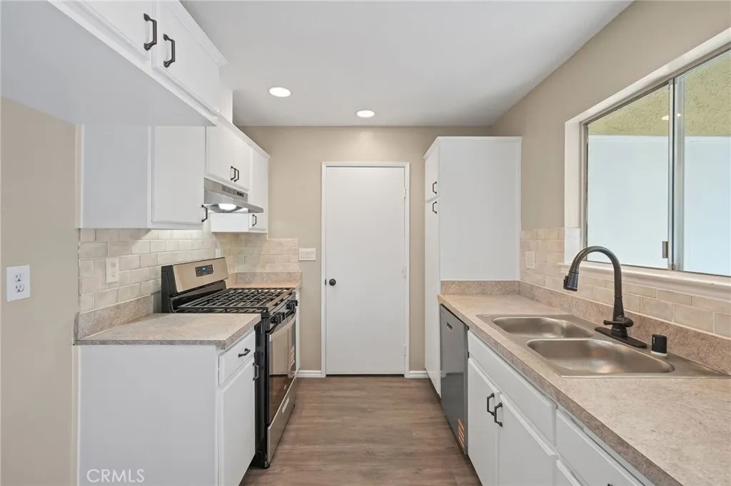 6590 Marquette Street C, Moorpark, California 93021 home-pic-13