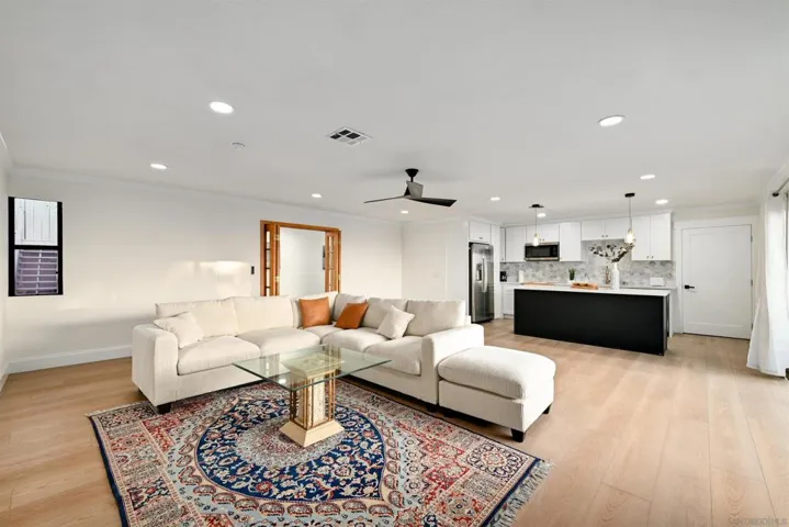 4367 Summit Dr, La Mesa, California 91941