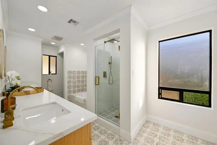 4367 Summit Dr, La Mesa, California 91941