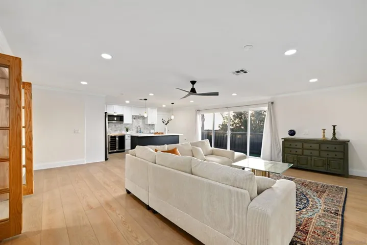 4367 Summit Dr, La Mesa, California 91941