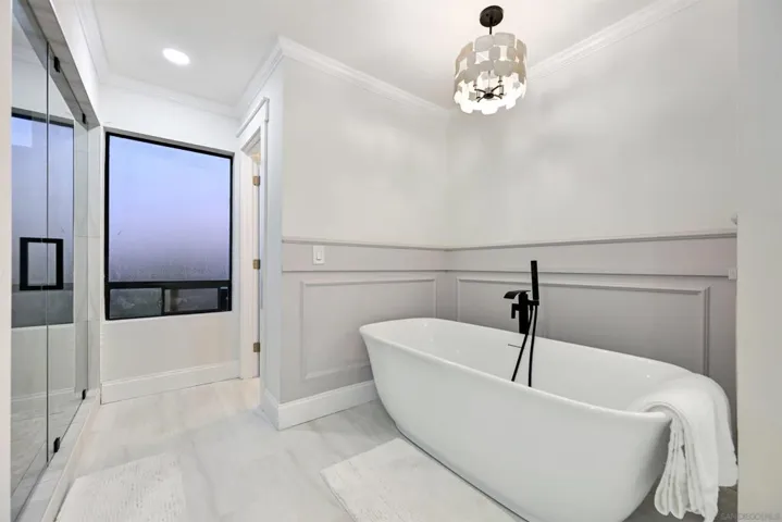 4367 Summit Dr, La Mesa, California 91941
