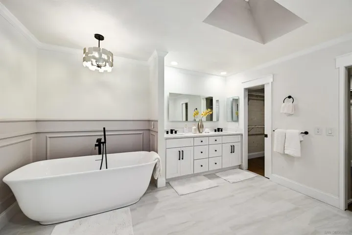 4367 Summit Dr, La Mesa, California 91941
