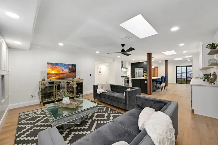 4367 Summit Dr, La Mesa, California 91941