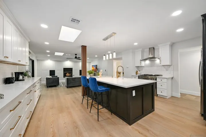 4367 Summit Dr, La Mesa, California 91941