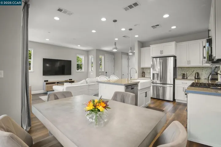 3893 Villa Vista Pl, Concord, California 94521