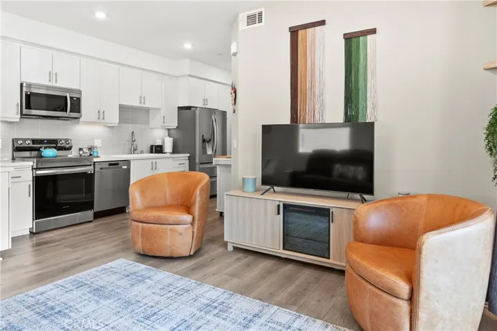 805 Madonna Road 101, San Luis Obispo, California 93405