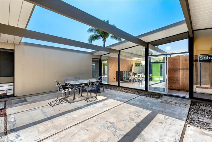 3730 E Casselle Avenue, Orange, California 92869