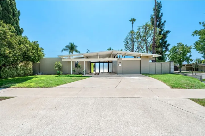 3730 E Casselle Avenue, Orange, California 92869