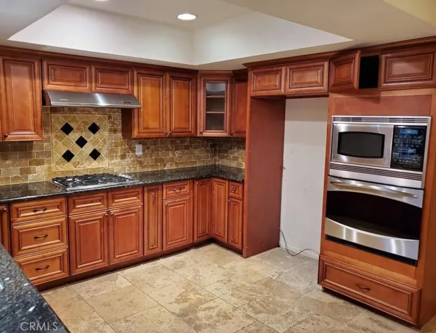 5530 Alfredo Court, Agoura Hills, California 91301