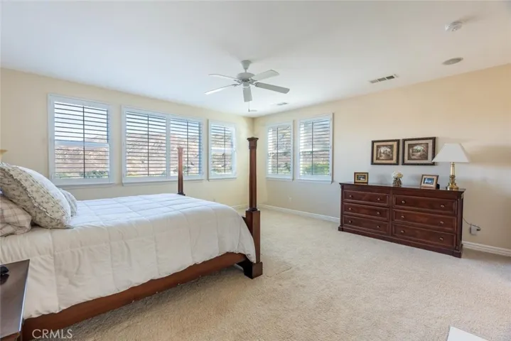 27016 Cliffie Way, Canyon Country, California 91387
