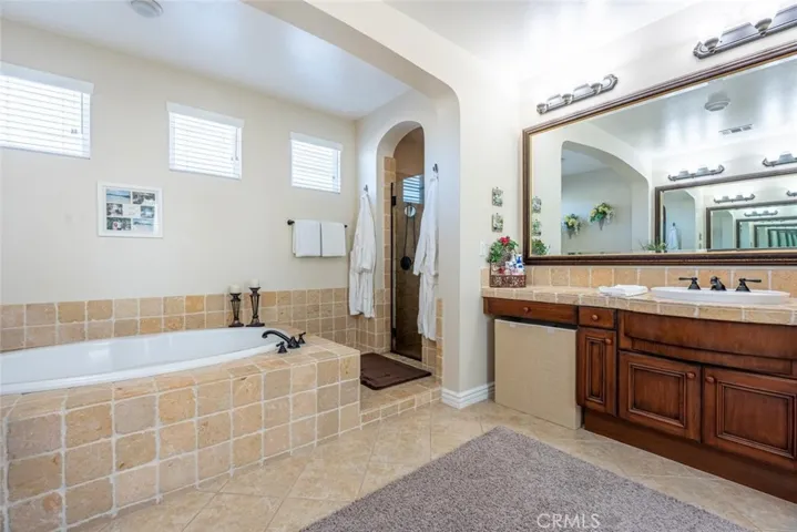 27016 Cliffie Way, Canyon Country, California 91387