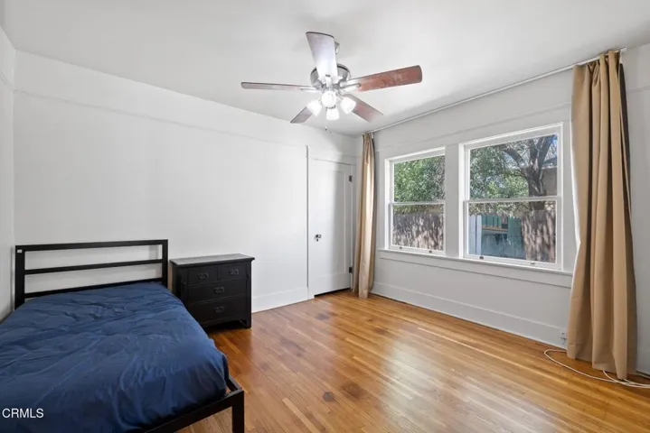 37-web-or-mls-207-oleander-ave