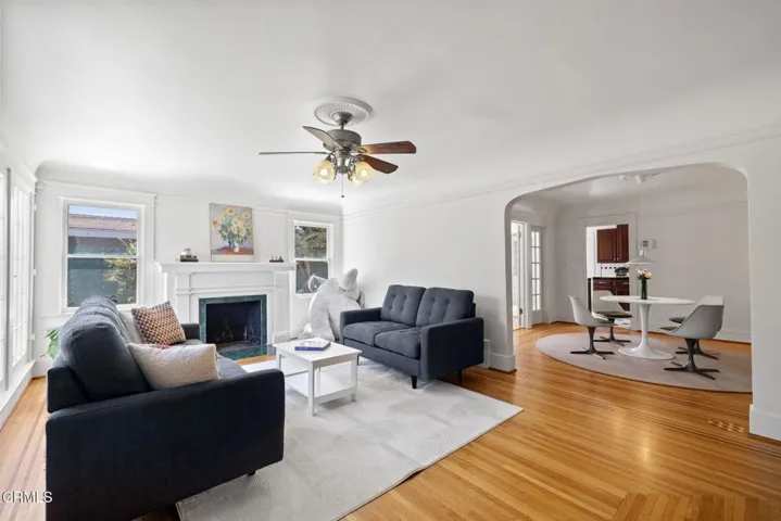7-web-or-mls-207-oleander-ave