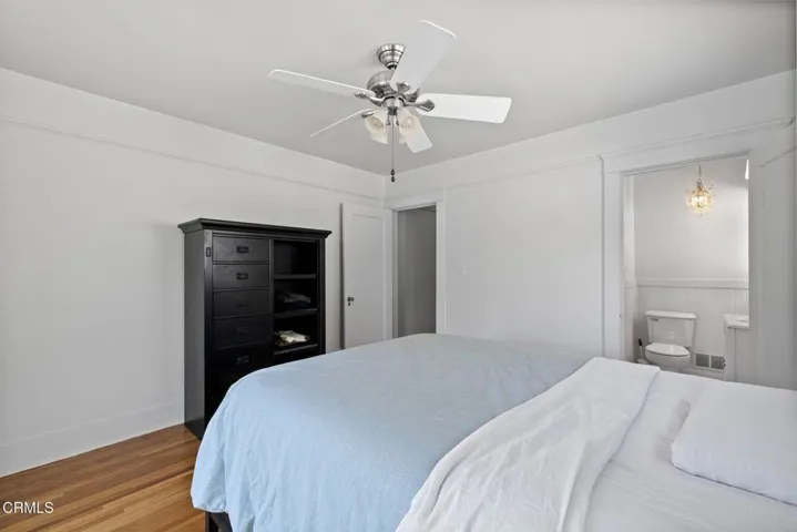 33-web-or-mls-207-oleander-ave