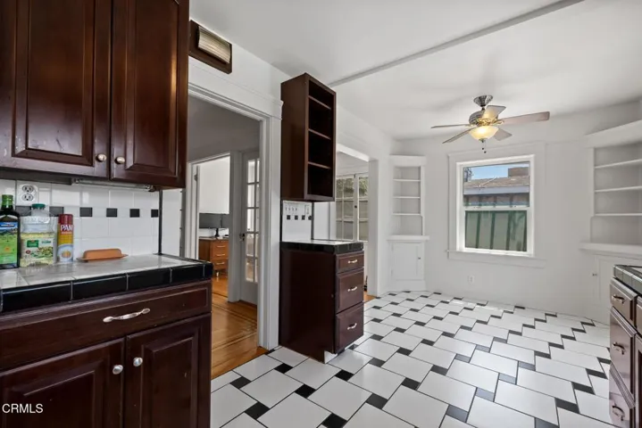 25-web-or-mls-207-oleander-ave