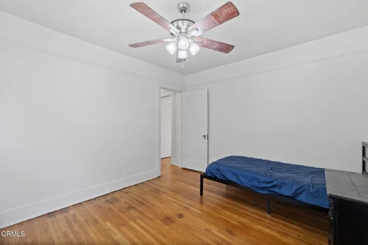 38-web-or-mls-207-oleander-ave