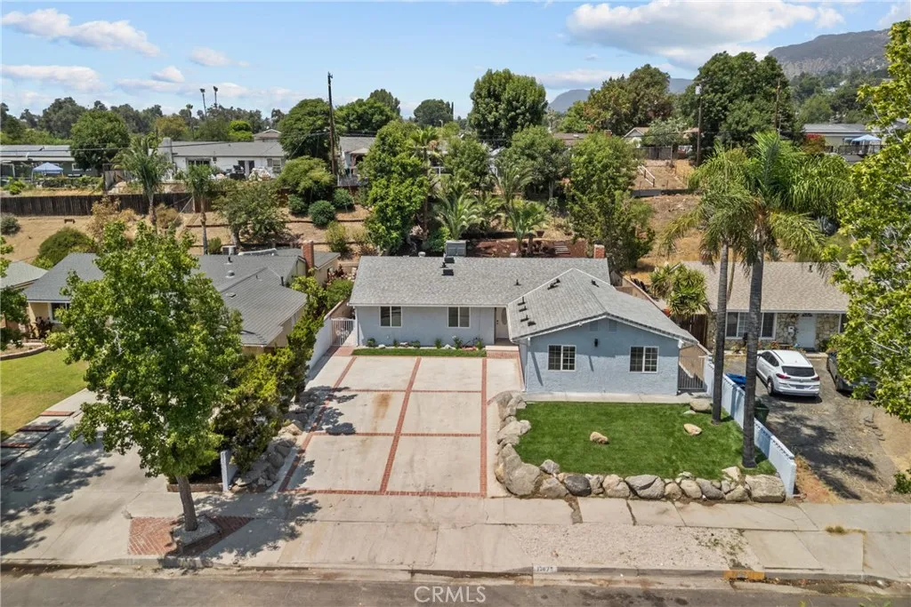 12679 Lazard Street, Sylmar, California 91342, 5 Bedrooms Bedrooms, ,3 BathroomsBathrooms,Residential,For Sale,Lazard,SR25184493