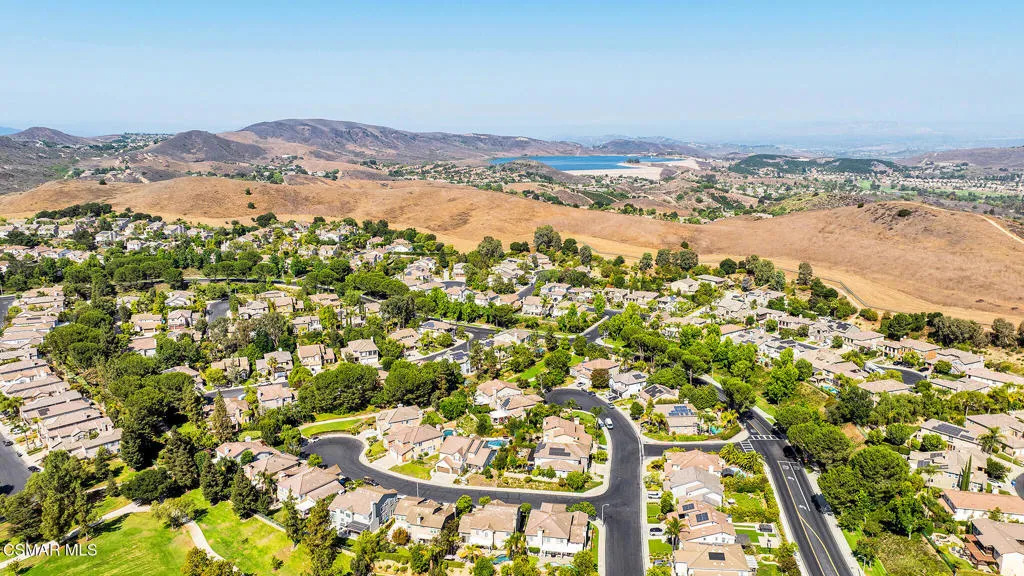 418 Arbor Court, Simi Valley, California 93065 home-pic-32