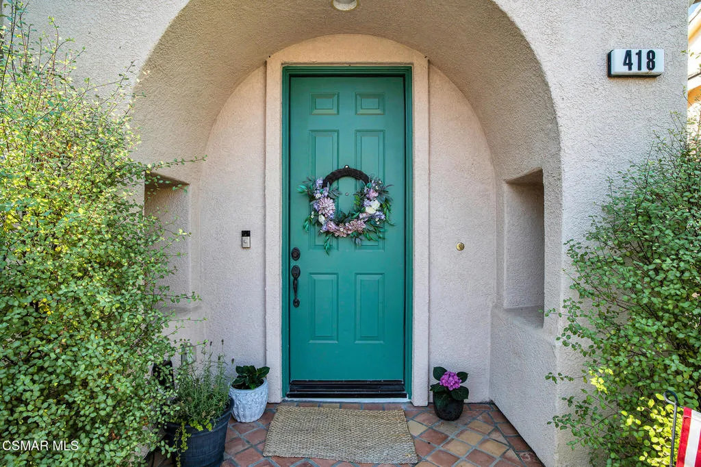 418 Arbor Court, Simi Valley, California 93065 home-pic-2