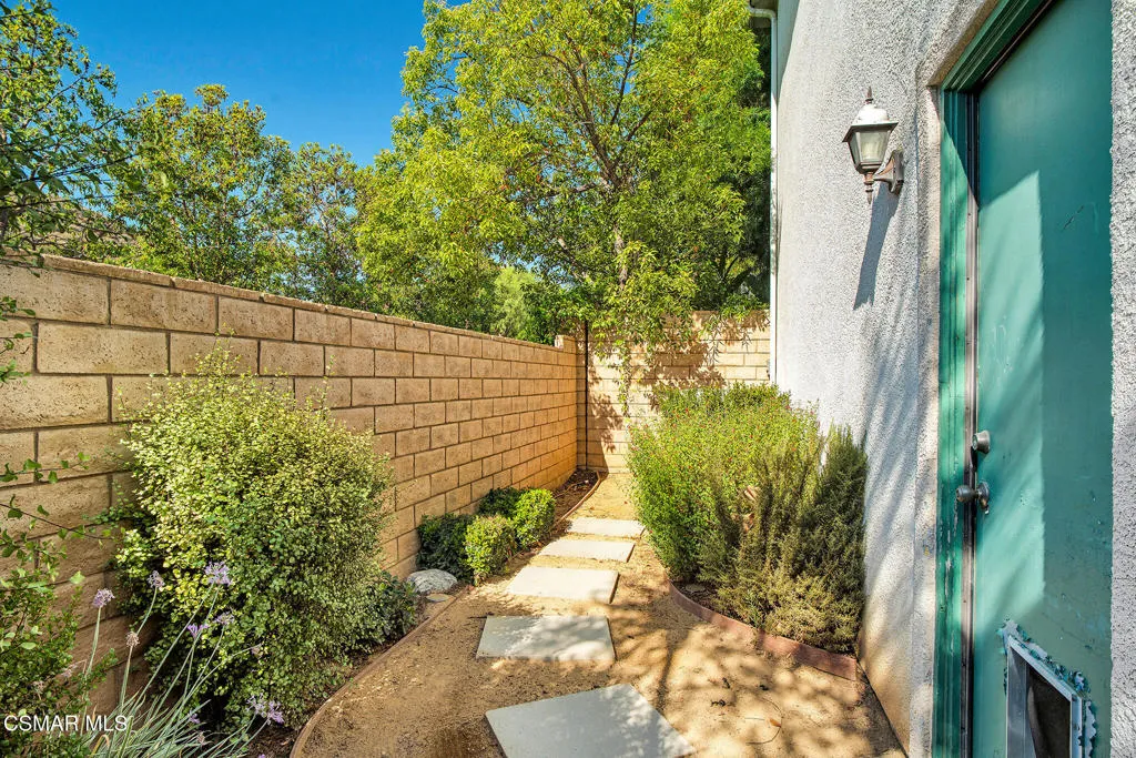 418 Arbor Court, Simi Valley, California 93065 home-pic-34