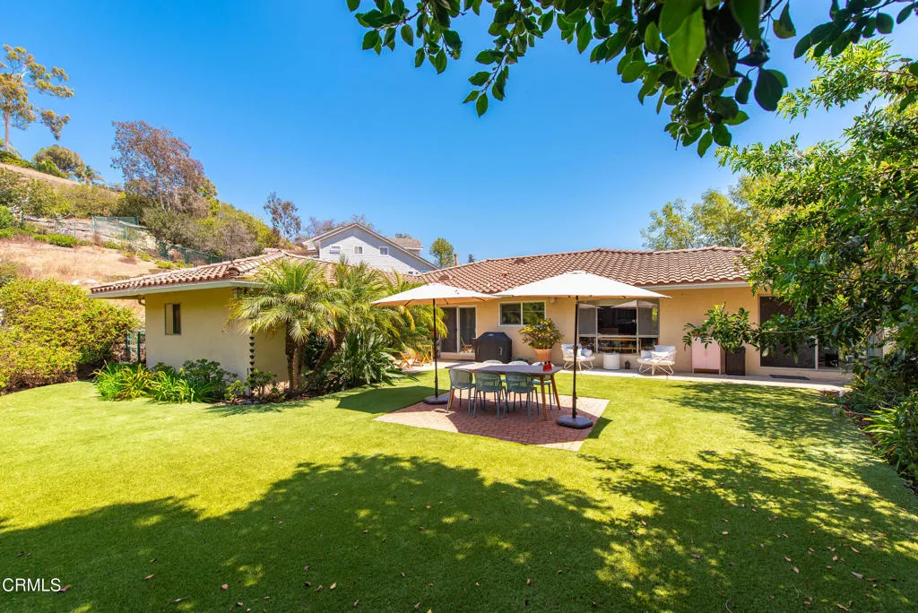 633 Camino Roberto, Thousand Oaks, California 91360 home-pic-1